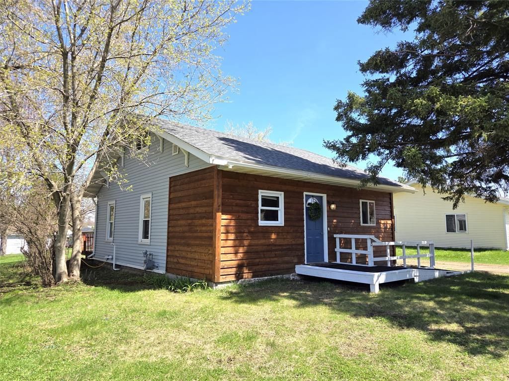 Photo of 221 1st AVENUE, Shell Lake, WI 54871 (MLS # 1600621)
