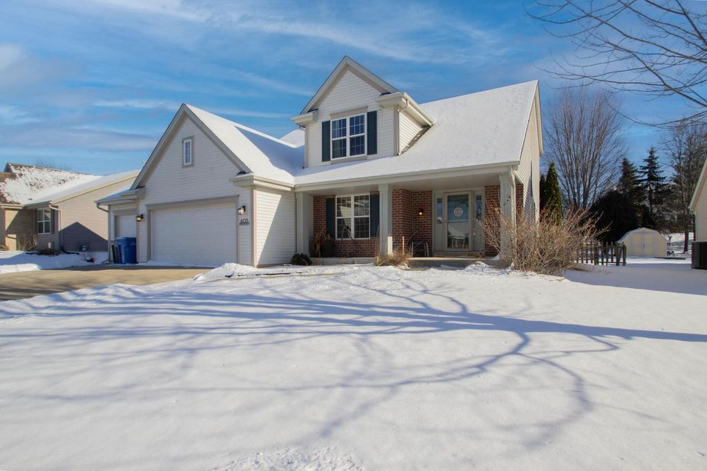 Photo of 605 Bridlewood LANE, Watertown, WI 53094 (MLS # 1946286)