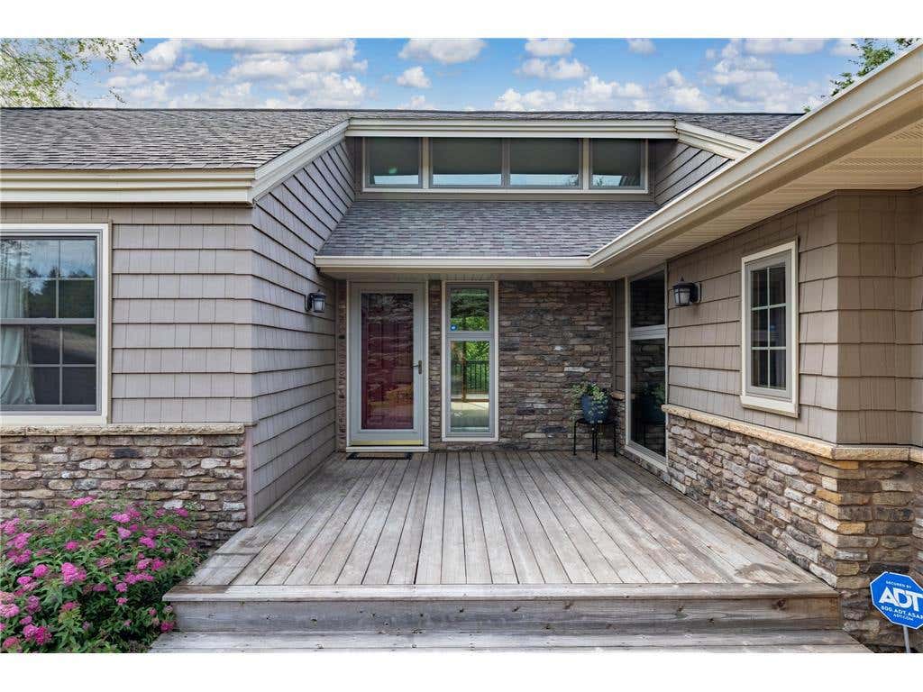 Photo of 416 N Glover ROAD, Hudson, WI 54016 (MLS # 7089149)