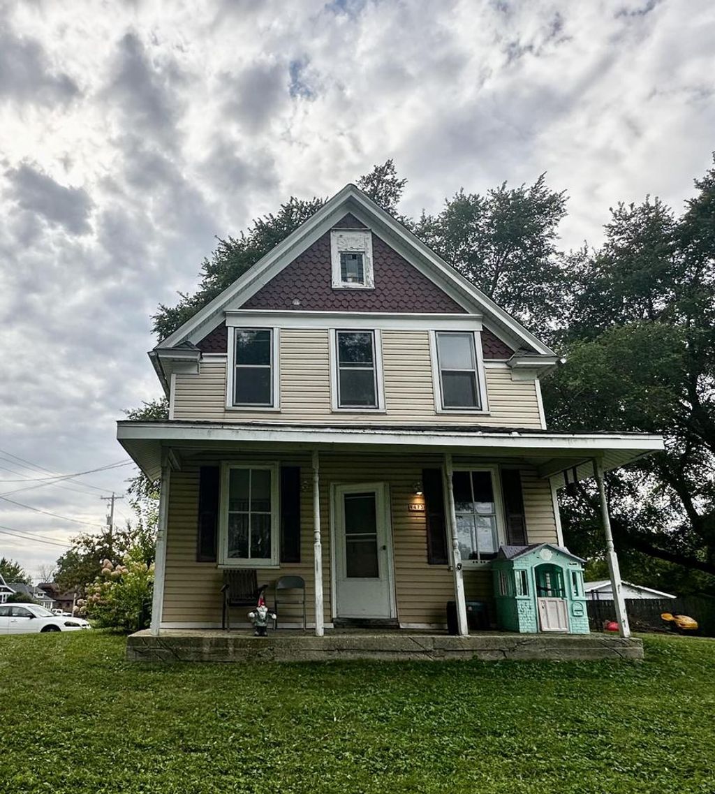 Photo of 9473 S Chicago ROAD, Oak Creek, WI 53154 (MLS # 1936981)