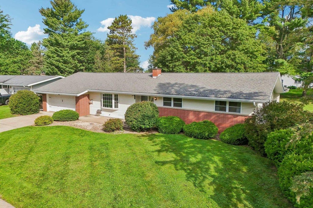 Photo of 522 Franklin STREET, Reedsburg, WI 53959 (MLS # 2032420)