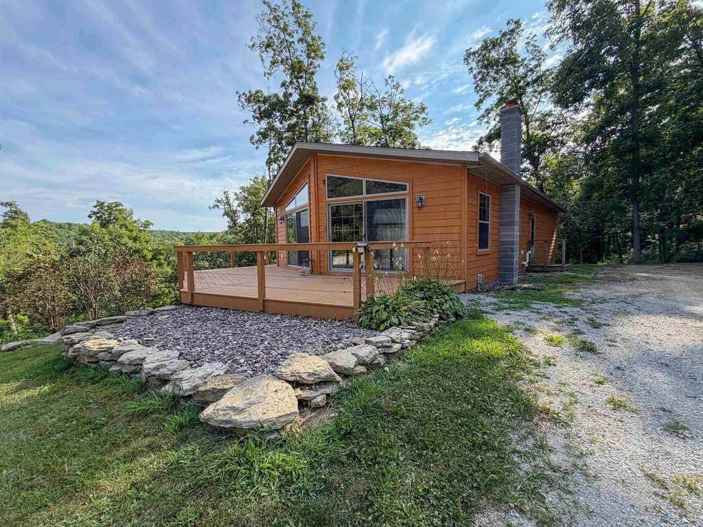 Photo of 5382 Stenner Hill ROAD, Boscobel, WI 53805 (MLS # 2030050)