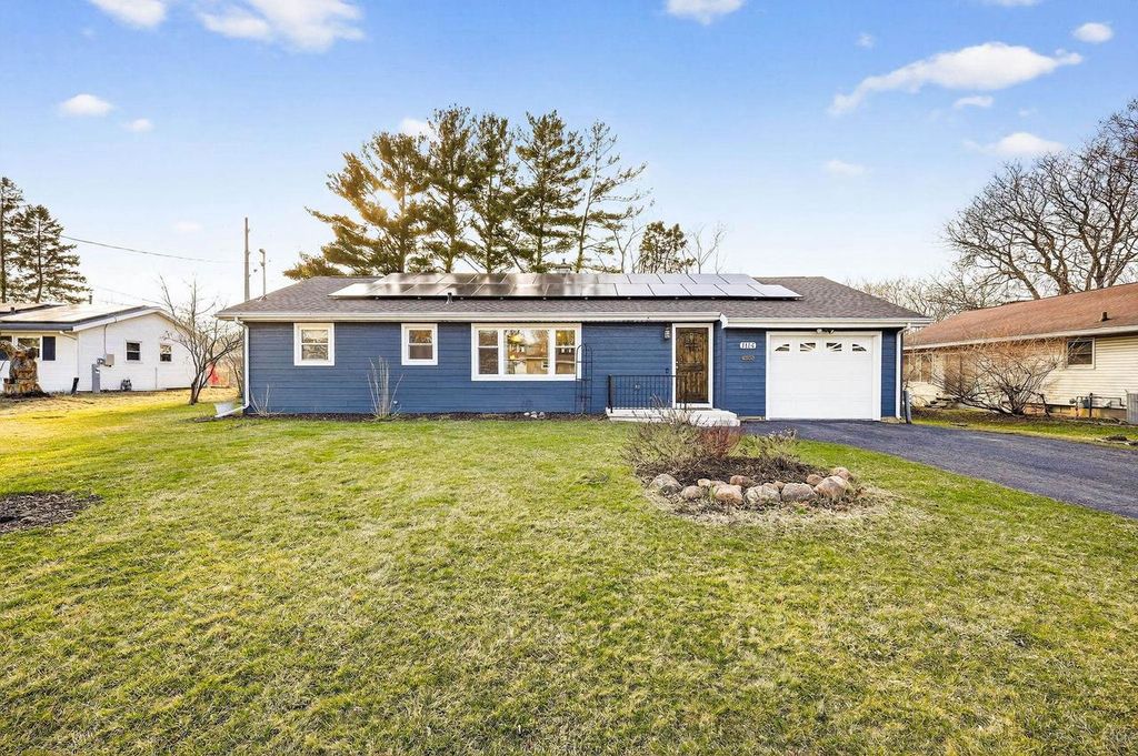 Photo of 1114 Starlight DRIVE, Madison, WI 53711 (MLS # 2016862)