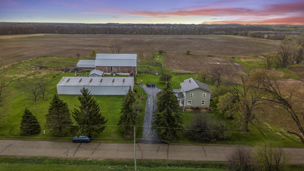 Photo of W4943 Brusewitz ROAD, Black Creek, WI 54106 (MLS # 50324778)