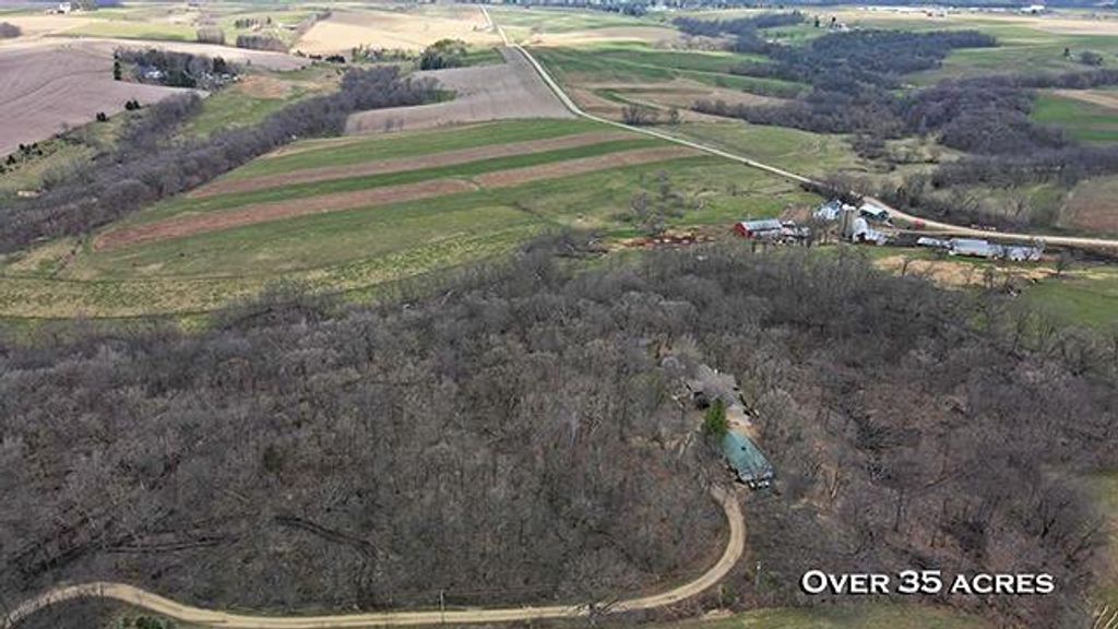 Photo of 7450 W Church ROAD, Gratiot, WI 53541 (MLS # 2020047)