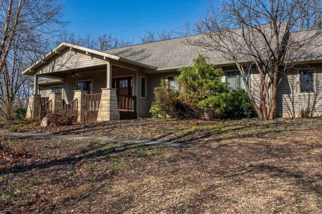 Photo of 7450 W Church ROAD, Gratiot, WI 53541 (MLS # 2020047)