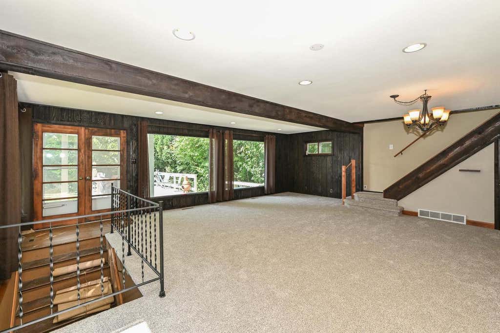 Photo of 12659 N East Shoreland DRIVE, Mequon, WI 53092 (MLS # 1976552)