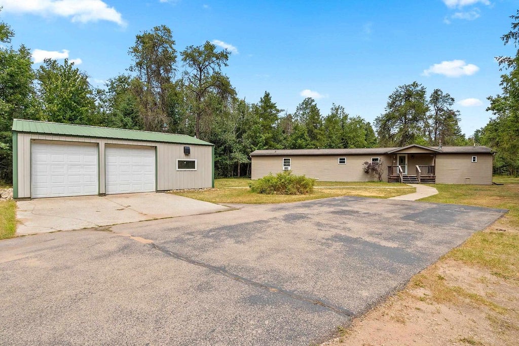 Photo of 14329 Michael CIRCLE, Gillett, WI 54124 (MLS # 50329668)