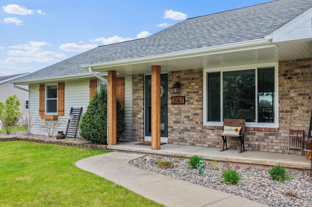Photo of 2067 Elvira WAY, Green Bay, WI 54313 (MLS # 50325505)