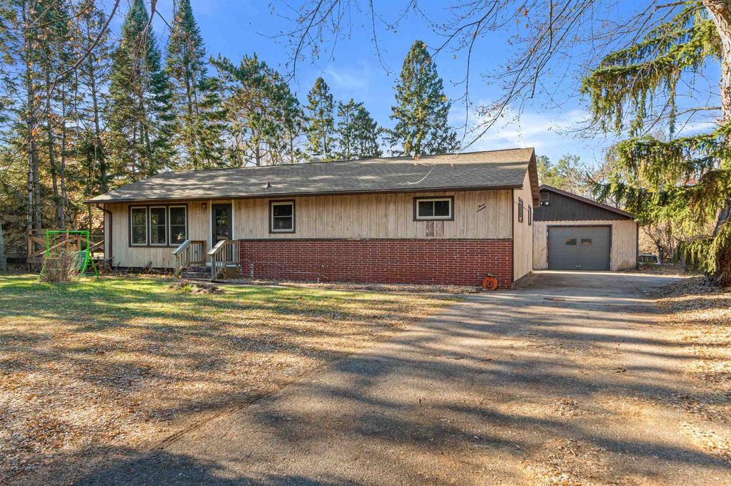 Photo of 316 Wood LANE, Stevens Point, WI 54481 (MLS # 22505485)