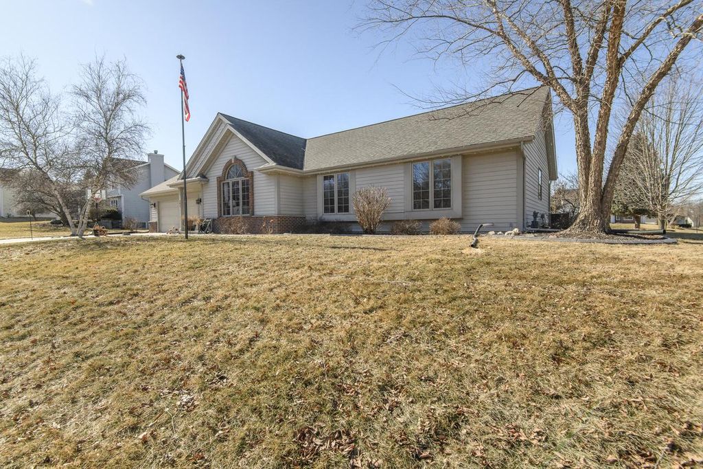 Photo of 767 Alex COURT, Pewaukee, WI 53072 (MLS # 1948839)