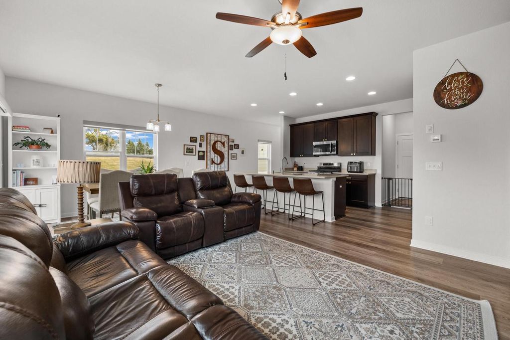 Photo of N67W25382 Breckenridge COURT, Sussex, WI 53089 (MLS # 1954792)