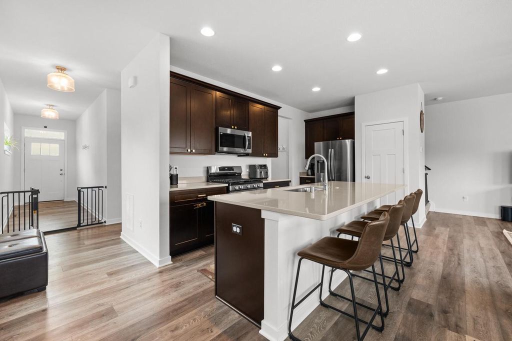 Photo of N67W25382 Breckenridge COURT, Sussex, WI 53089 (MLS # 1954792)