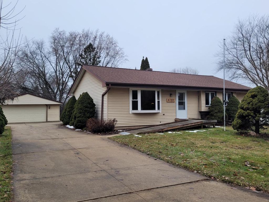 Photo of 6125 N 122nd STREET, Milwaukee, WI 53225 (MLS # 1946800)