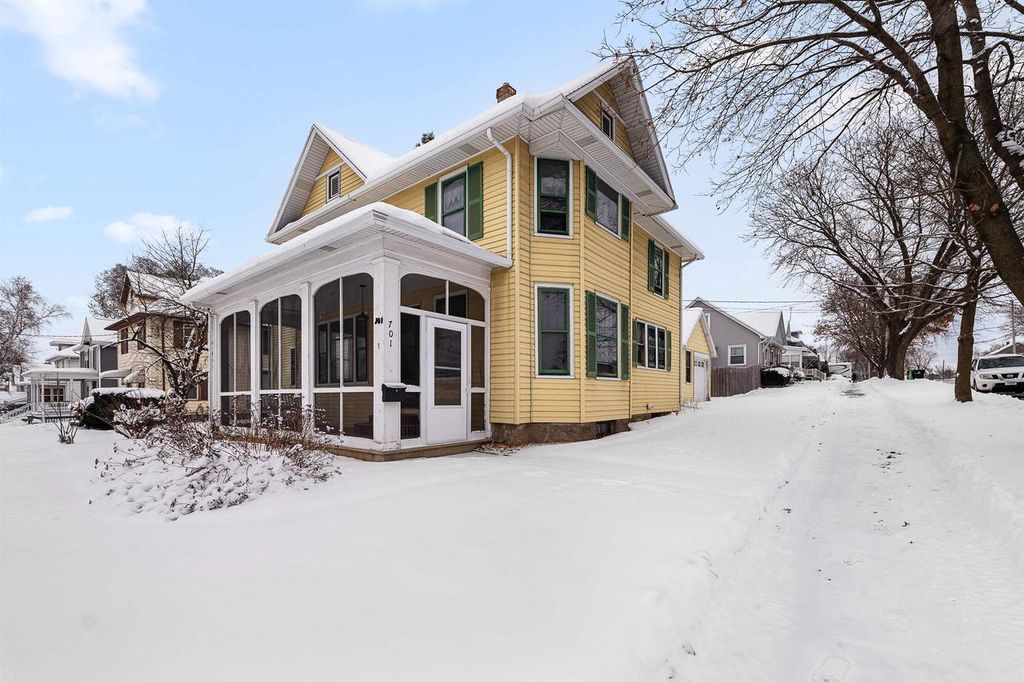 Photo of 701 N Center STREET, Beaver Dam, WI 53916 (MLS # 2009863)