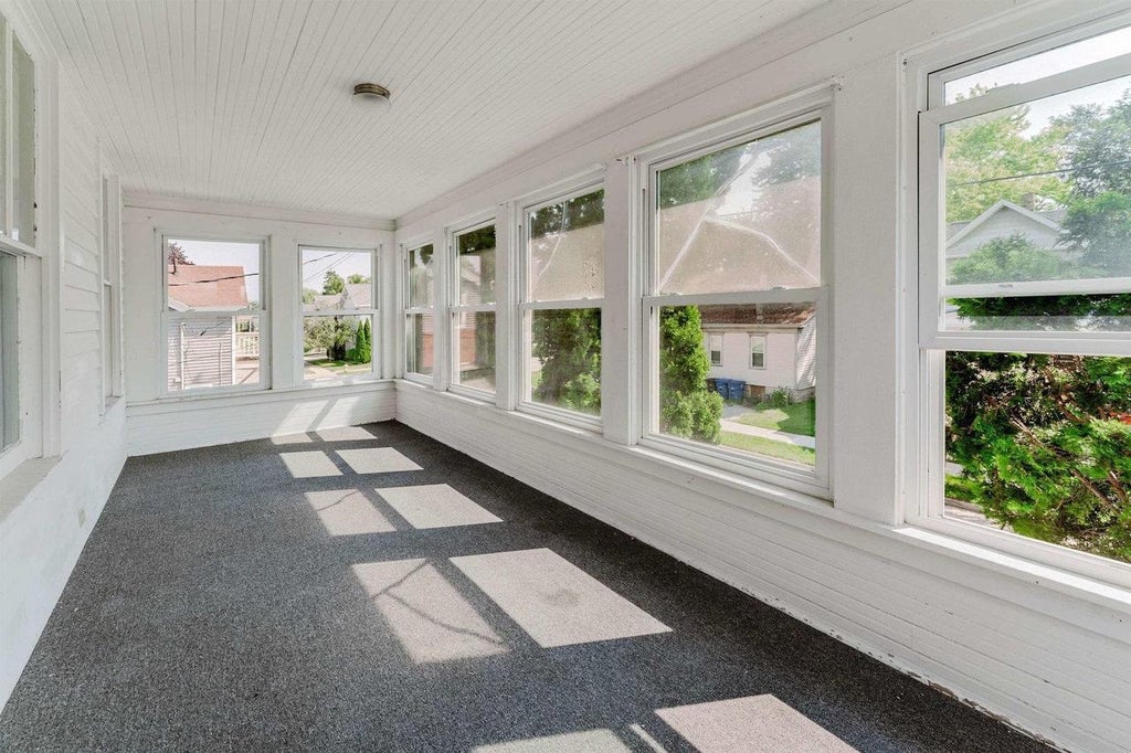 Photo of 687 Central STREET, Oshkosh, WI 54901 (MLS # 50335066)