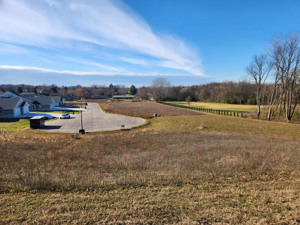 Photo of Lt37 Hanson COURT, Burlington, WI 53105 (MLS # 1947172)