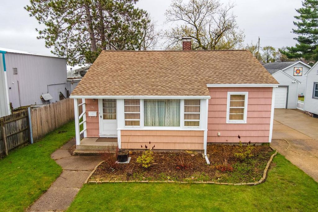 Photo of 107 Kent STREET, Wausau, WI 54403 (MLS # 22601652)