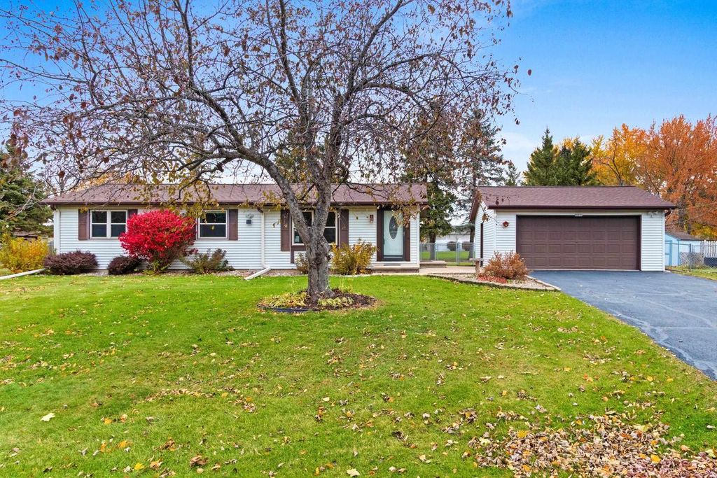 Photo of W6672 Cedar DRIVE, Greenville, WI 54942 (MLS # 50317824)