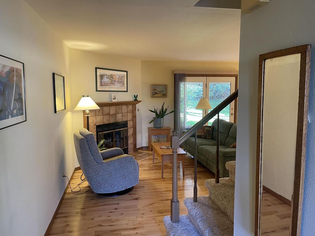 Photo of 5933 Forest LANE, Fitchburg, WI 53711 (MLS # 2020265)