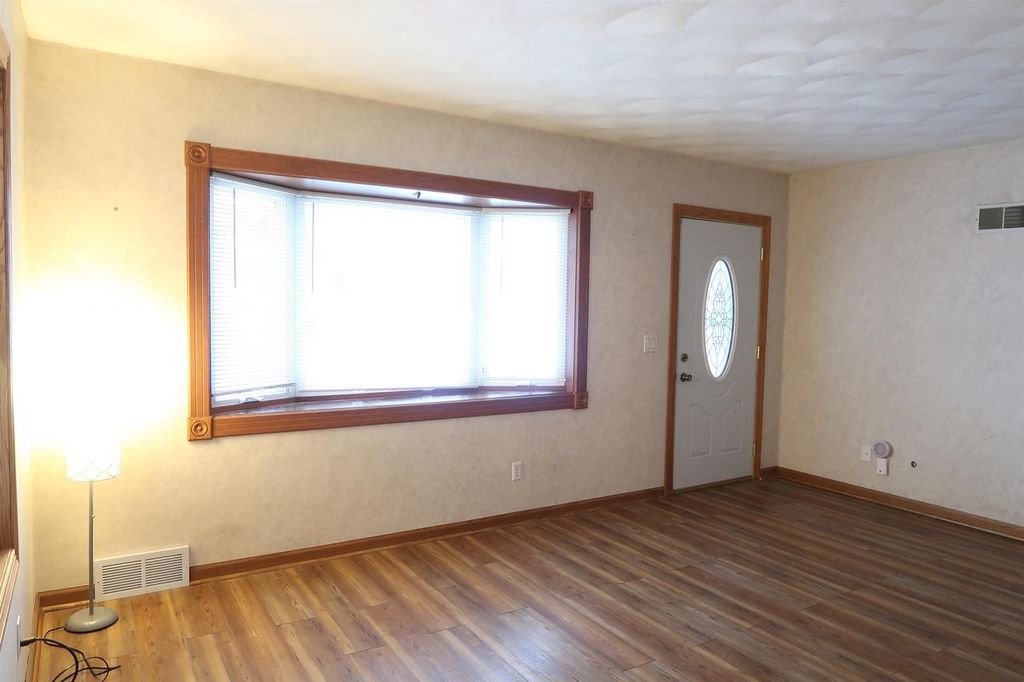 Photo of 1560 WINDSOR STREET, Sun Prairie, WI 53590 (MLS # 2013672)