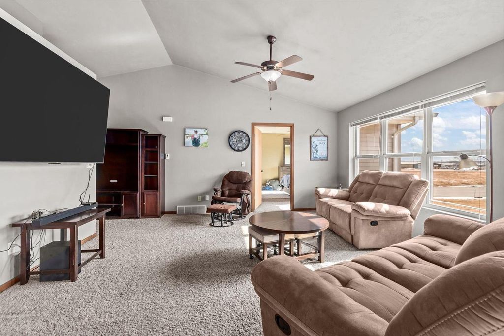 Photo of 101 Sunny Meadows DRIVE, Kaukauna, WI 54130 (MLS # 50321261)