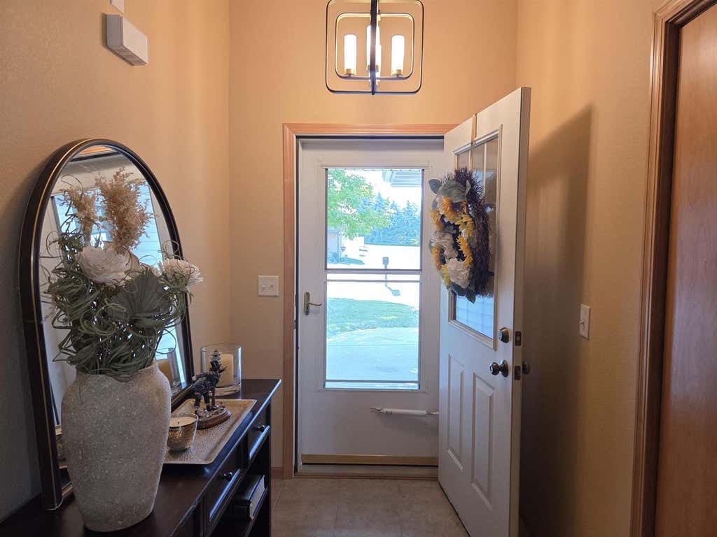 Photo of 1980 Timberline DRIVE, Oshkosh, WI 54904 (MLS # 50326844)