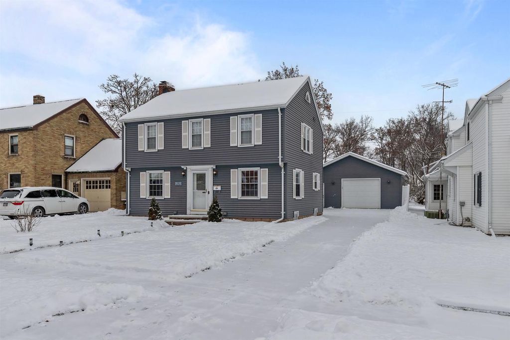 Photo of 304 Klein STREET, Kaukauna, WI 54130 (MLS # 50318903)