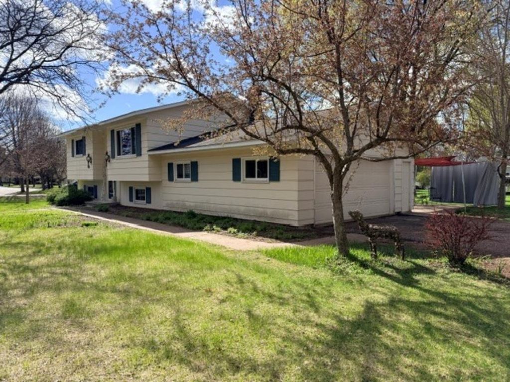 Photo of 3513 Honeysuckle LANE, Wausau, WI 54401 (MLS # 22601859)