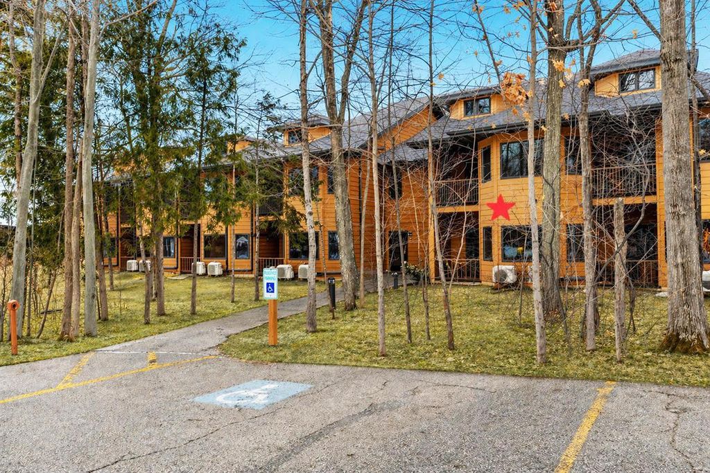 Photo of 4920 N Landmark CIRCLE #2208, Egg Harbor, WI 54209 (MLS # 50319184)