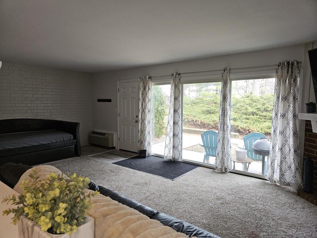 Photo of 92 Red Chimney ROAD #3, Lake Geneva, WI 53147 (MLS # 1952352)