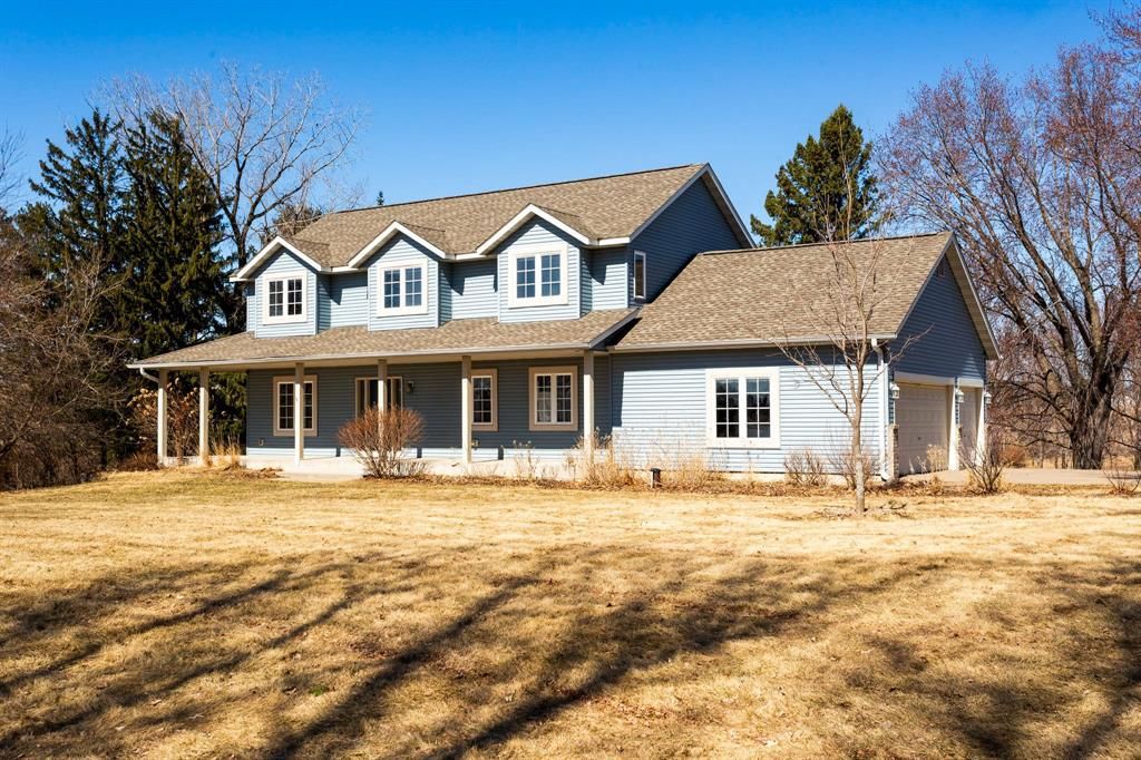 Photo of 1612 County Road J, Hammond, WI 54015 (MLS # 1599445)