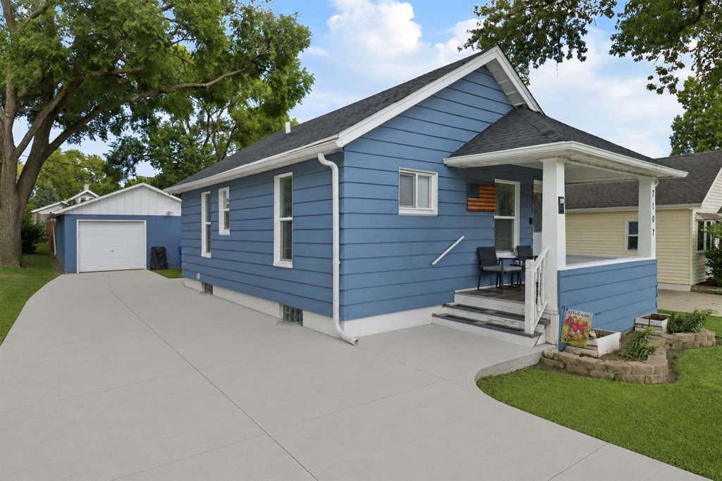 Photo of 7107 45th AVENUE, Kenosha, WI 53142 (MLS # 1976467)