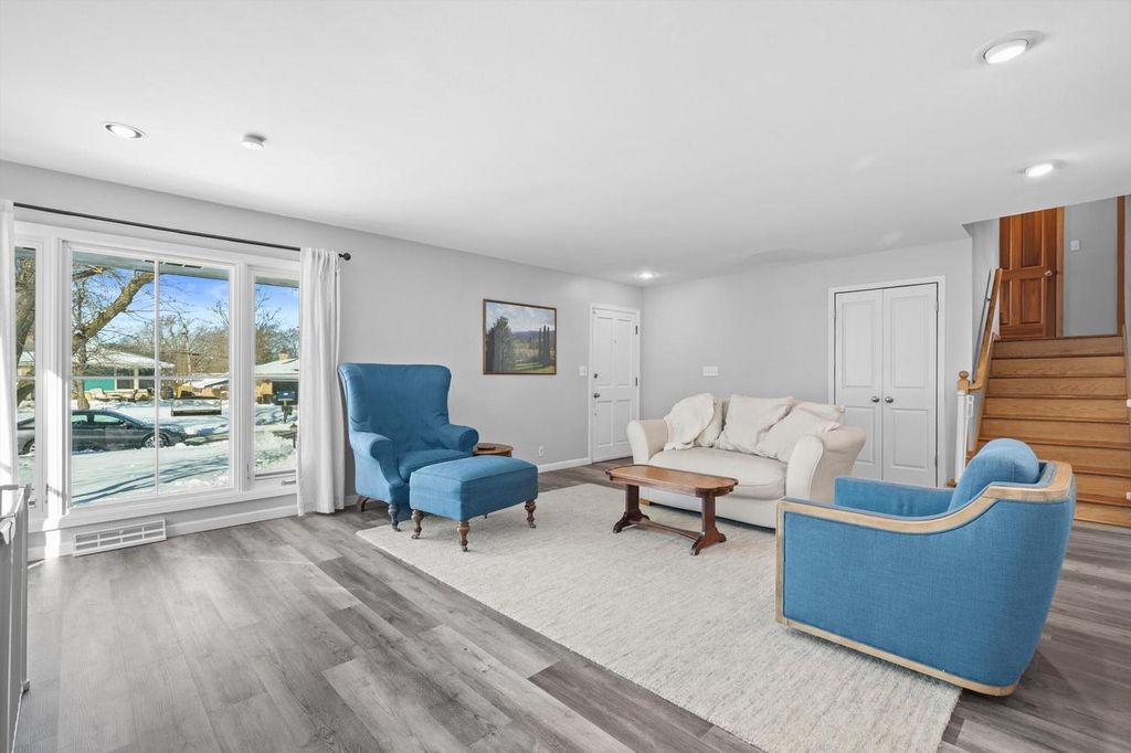 Photo of 4614 N 107th STREET, Wauwatosa, WI 53225 (MLS # 1954493)