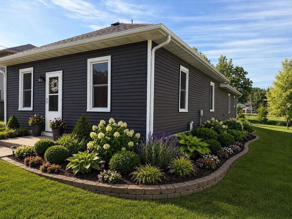 Photo of 206 E Madison STREET, Dodgeville, WI 53533 (MLS # 2025112)