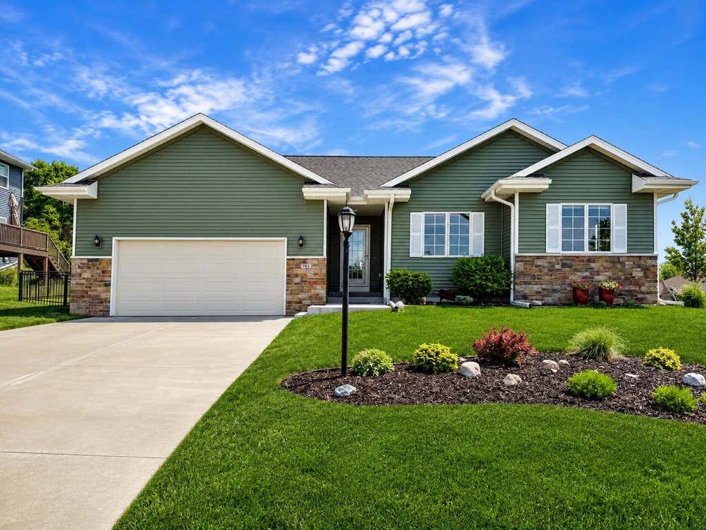 Photo of 782 N Waveland ROAD, Janesville, WI 53548 (MLS # 2025035)
