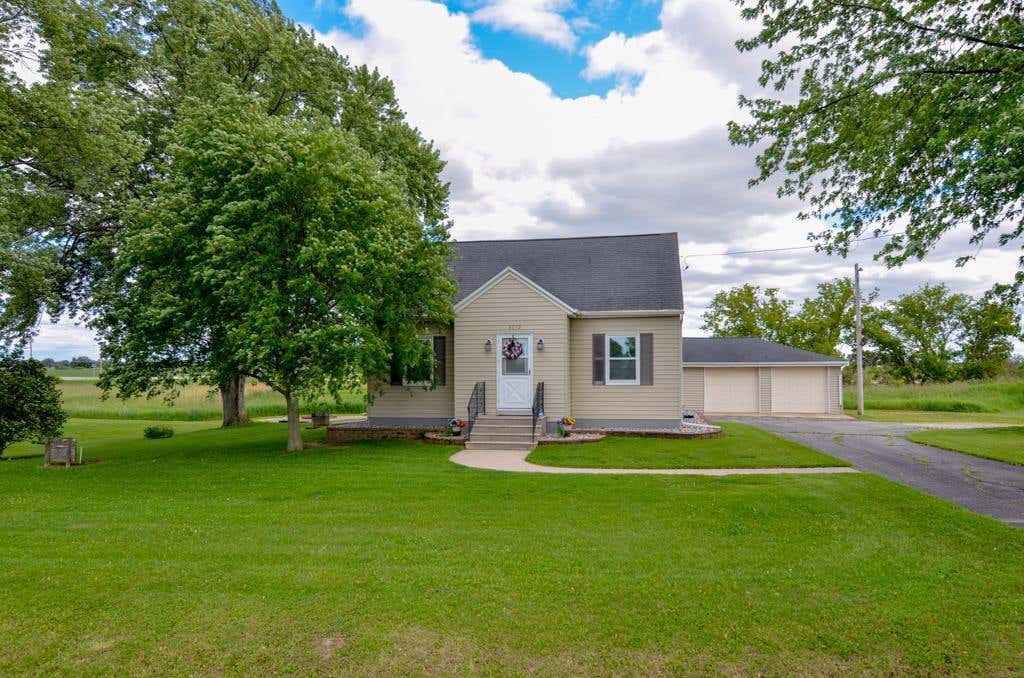 Photo of 3672 Finger ROAD, Green Bay, WI 54311 (MLS # 50327606)