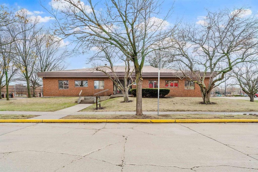 Photo of 217 Ceape AVENUE, Oshkosh, WI 54901 (MLS # 50323016)