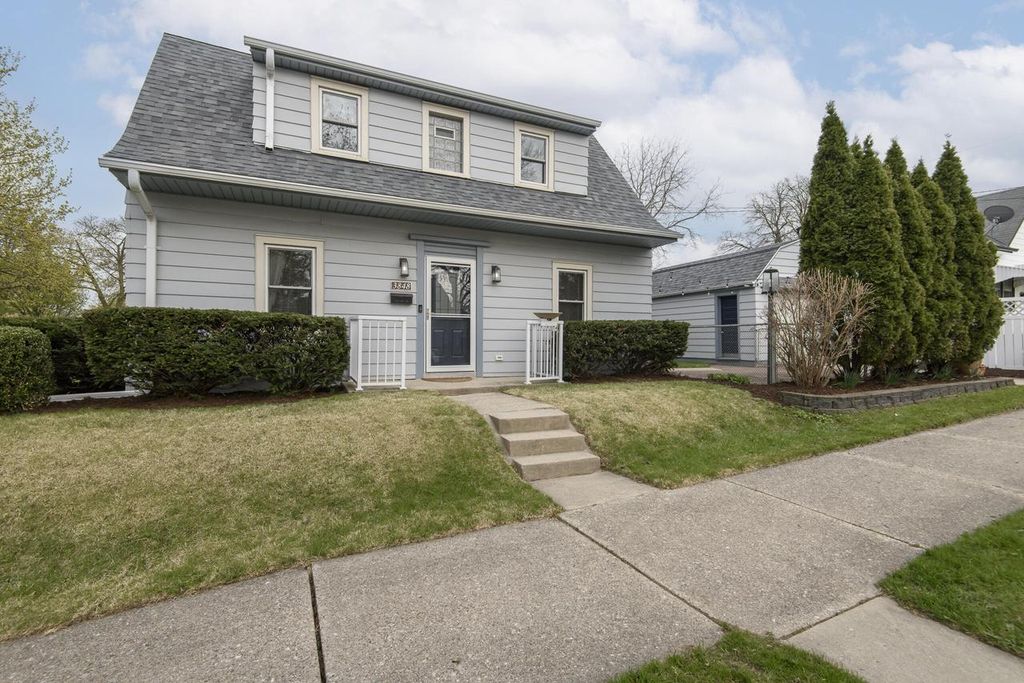Photo of 3848 S 2nd STREET, Milwaukee, WI 53207 (MLS # 1958779)