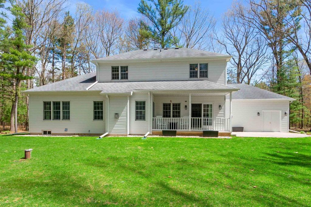 Photo of N1996 Majestic Pines CIRCLE, Wautoma, WI 54982 (MLS # 50324903)