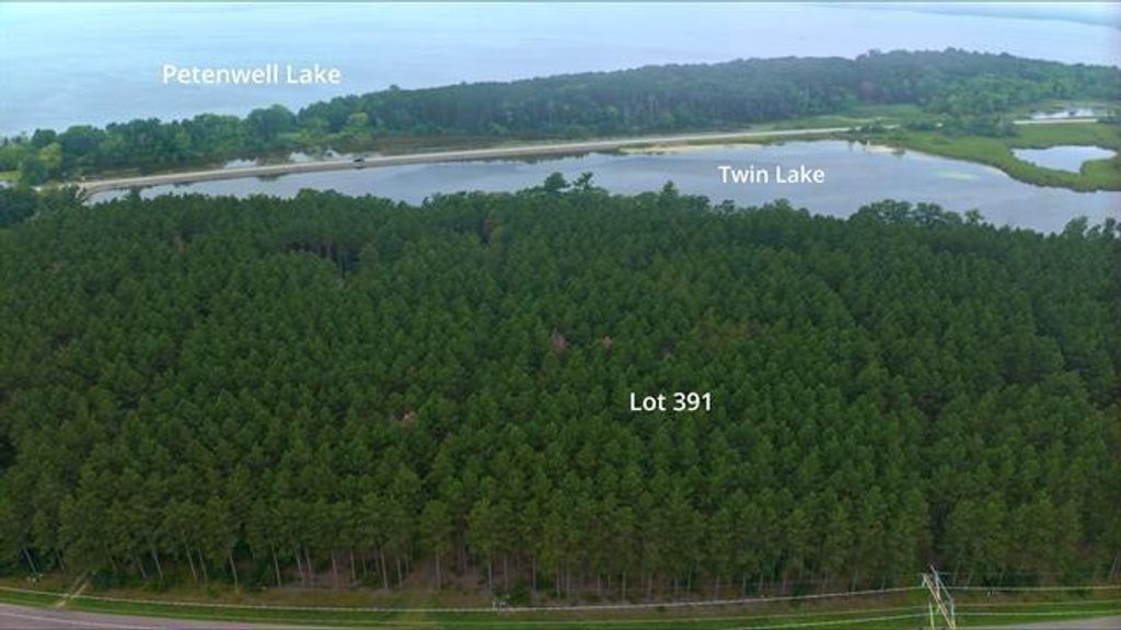 Photo of 391 Twin Lakes TRAIL, Nekoosa, WI 54457 (MLS # 2016115)