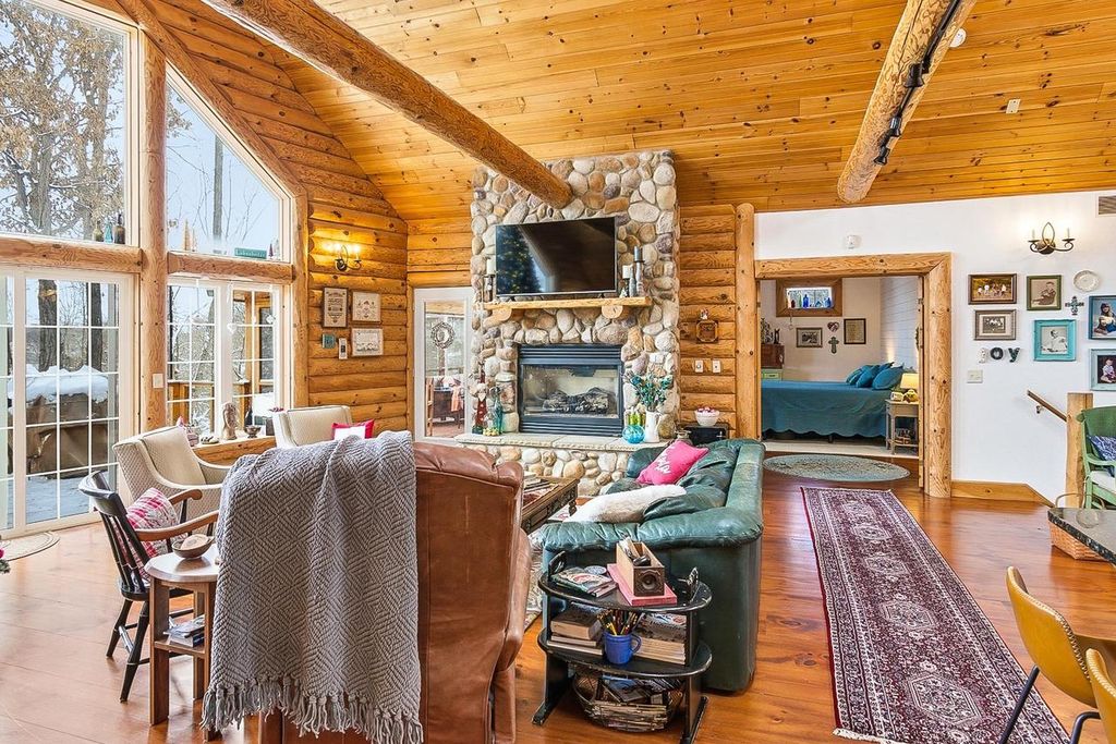 Photo of N4272 Sleepy Hollow ROAD, Cambridge, WI 53523 (MLS # 2013258)