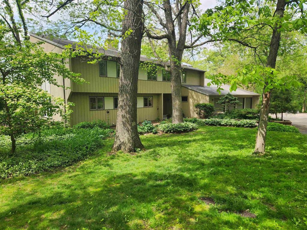 Photo of 7842 Big Timber TRAIL, Middleton, WI 53562 (MLS # 2023968)