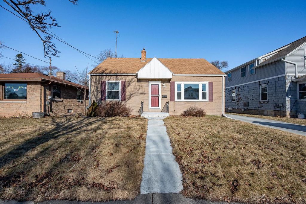 Photo of 658 Appleton ROAD, Menasha, WI 54952 (MLS # 50322261)