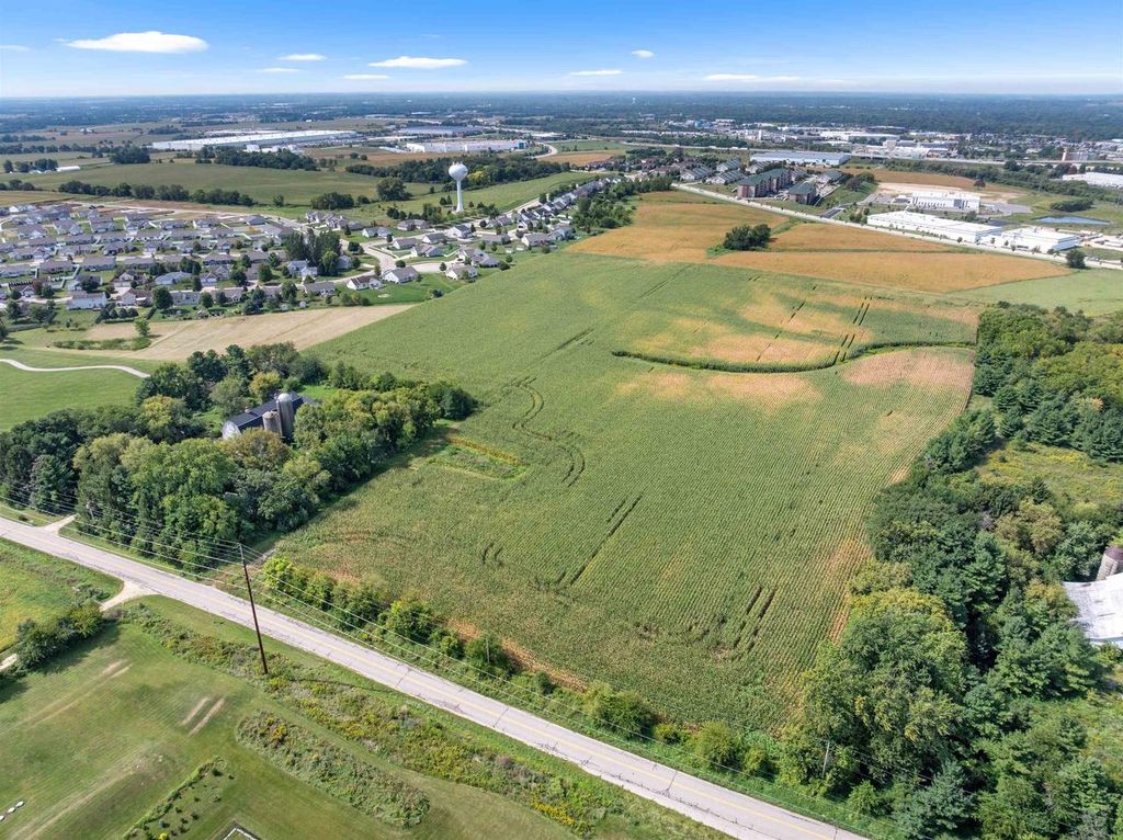 Photo of 1610 Town Hall ROAD, Beloit, WI 53511 (MLS # 2008915)