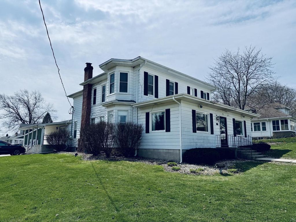 Photo of 103 W Eagle STREET, Eagle, WI 53119 (MLS # 1948845)