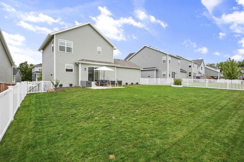 Photo of 431 Hercules TRAIL, Madison, WI 53718 (MLS # 2031598)