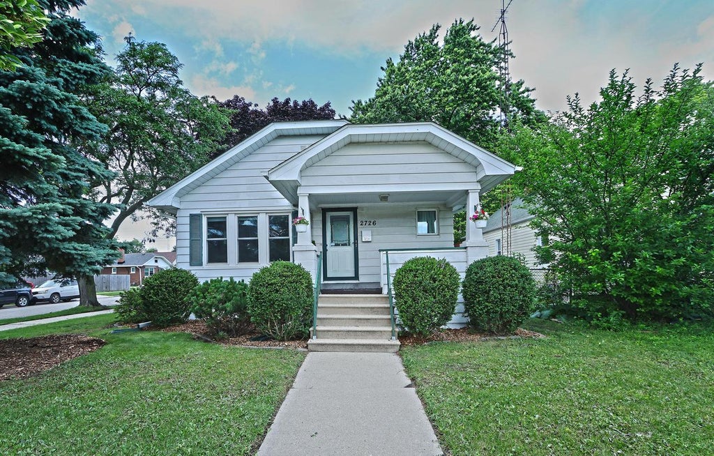 Photo of 2726 75th STREET, Kenosha, WI 53143 (MLS # 1969511)