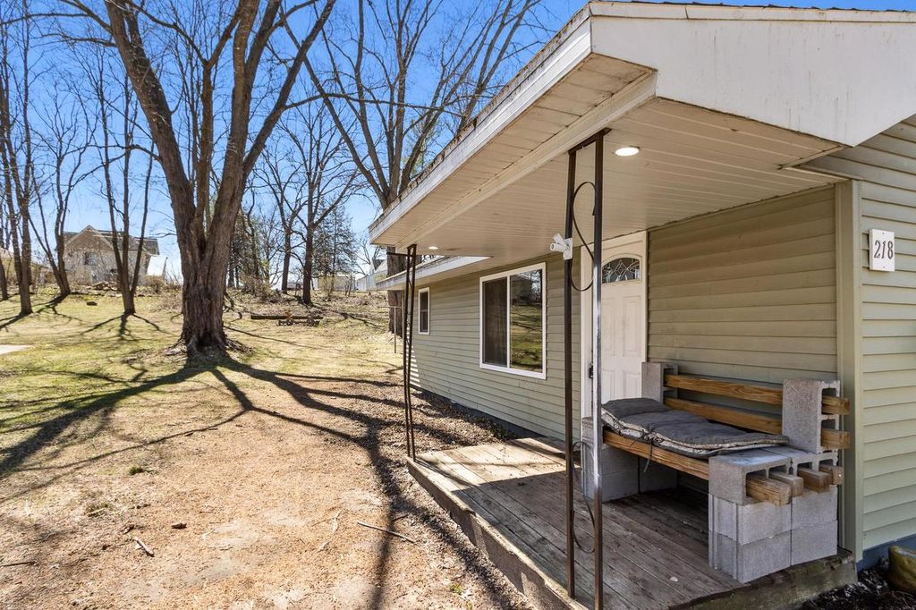 Photo of 218 E Park STREET, Montello, WI 53949 (MLS # 2020486)