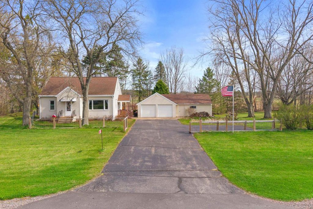 Photo of 4278 State Highway 73, Wisconsin Rapids, WI 54495 (MLS # 22601625)